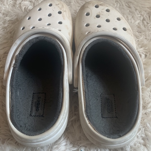 White Fuzzy Crocs - Picture 2 of 5